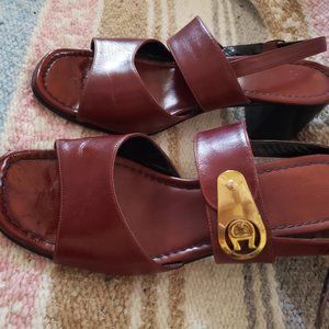 Vintage Etienne Aigner Sandals size 6